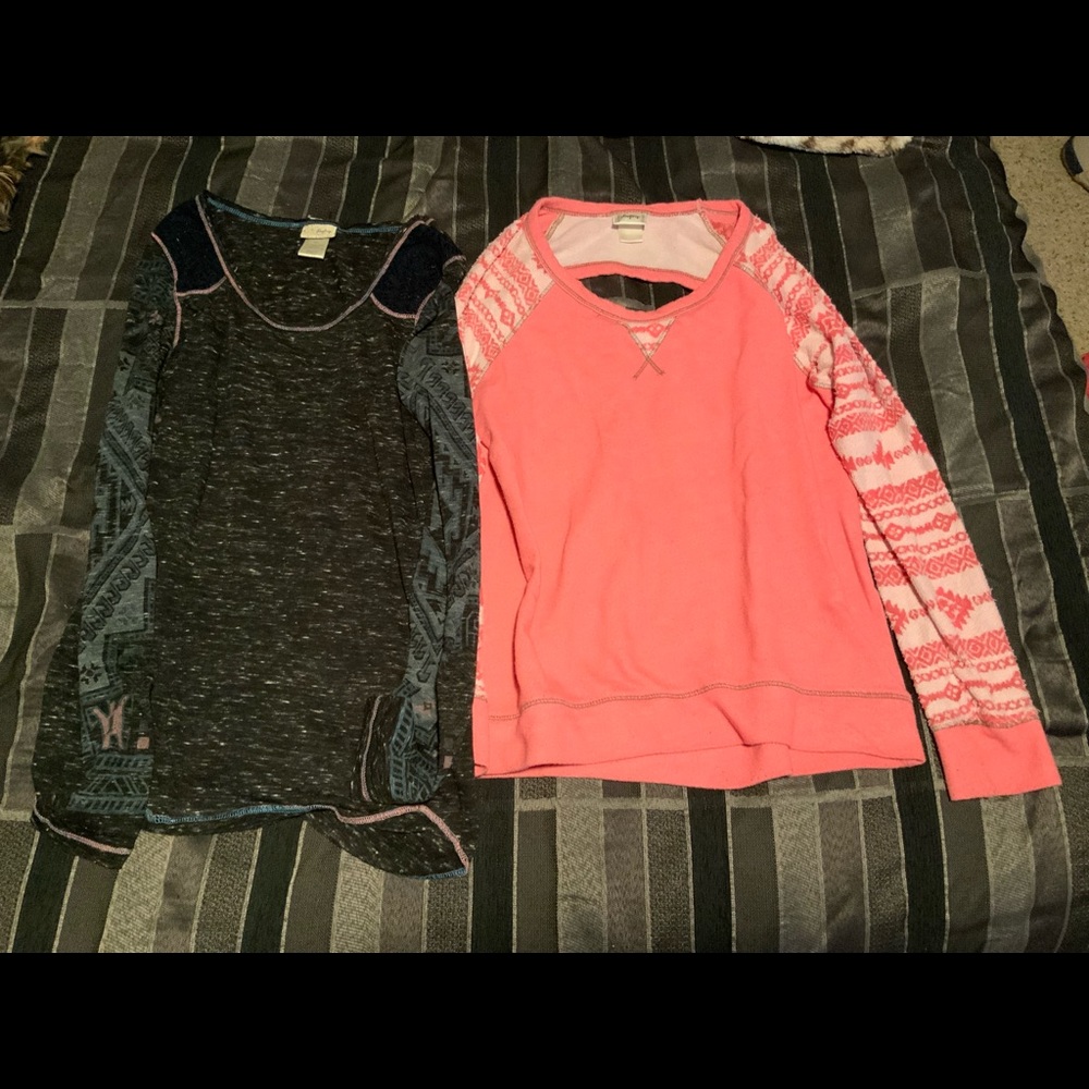 Two Daytrip long sleeve tops